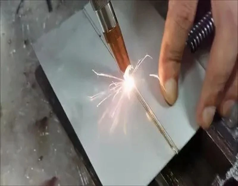 Fiber laser welding