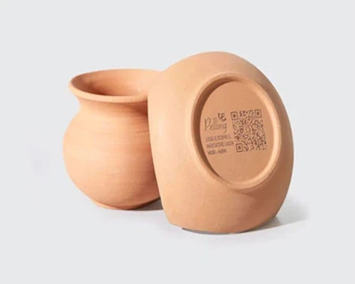 Ceramic pot with laser marking